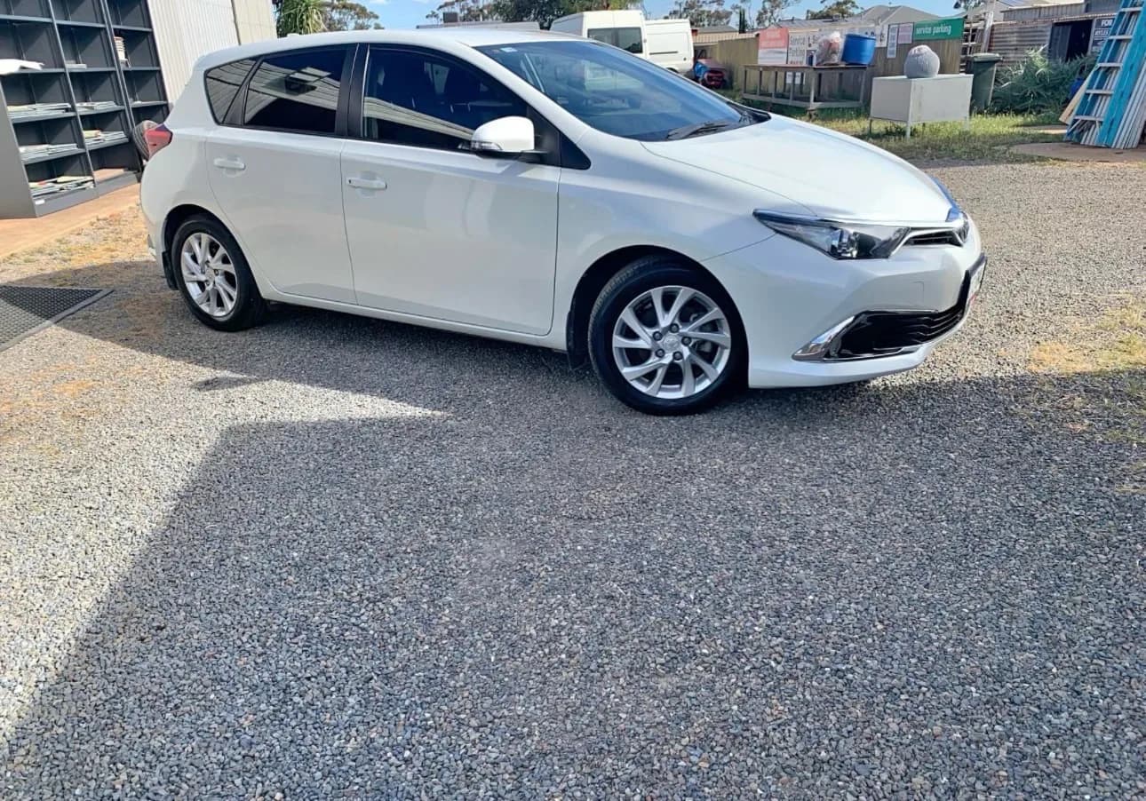 2015 Toyota Corolla sedan