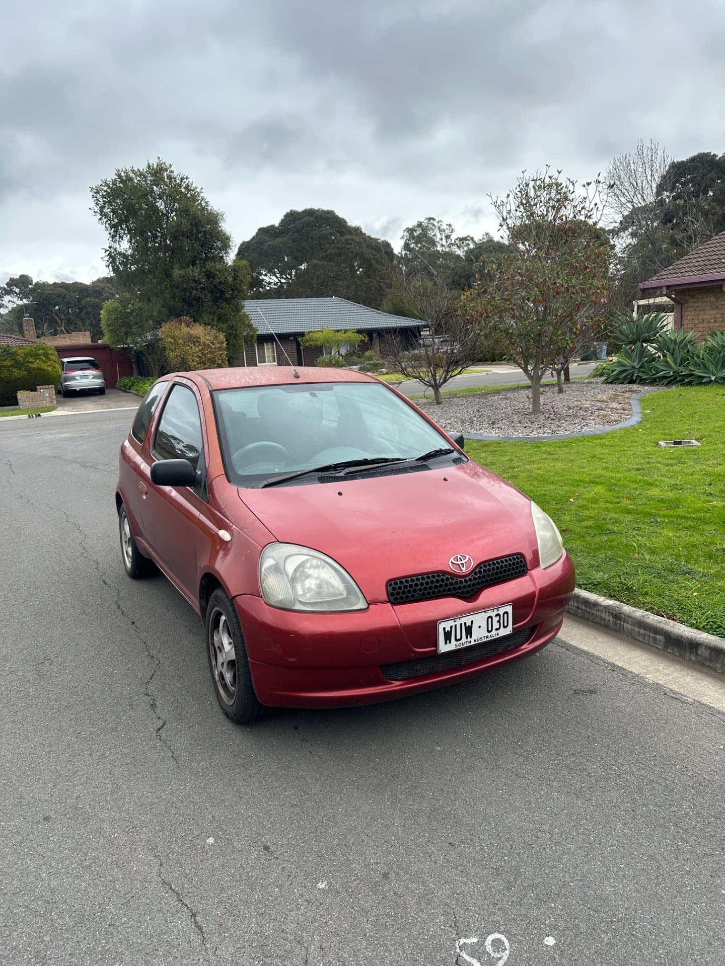 2006 Toyota COROLLA hatchback photo 2
